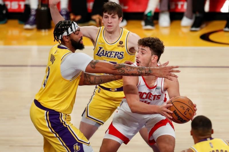 119-117. Los "Big Three" vuelven a marcar la diferencia con los Lakers
