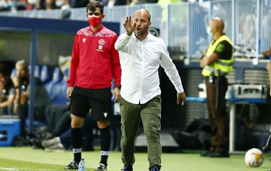 José Alberto vuelve a quedarse sin un '9' puro