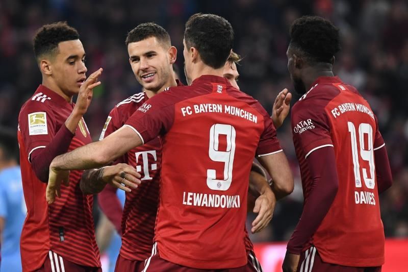 El Bayern acaba con el invicto Friburgo y asegura el liderato