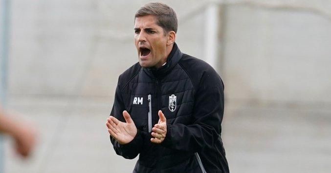 Robert Moreno: "Incluso en la derrota se ve el crecimiento del equipo"