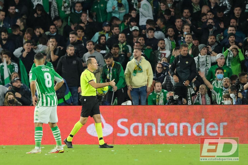 Mateu y #ElGranDerbi: no es lo que pitó, sino lo que no pitó