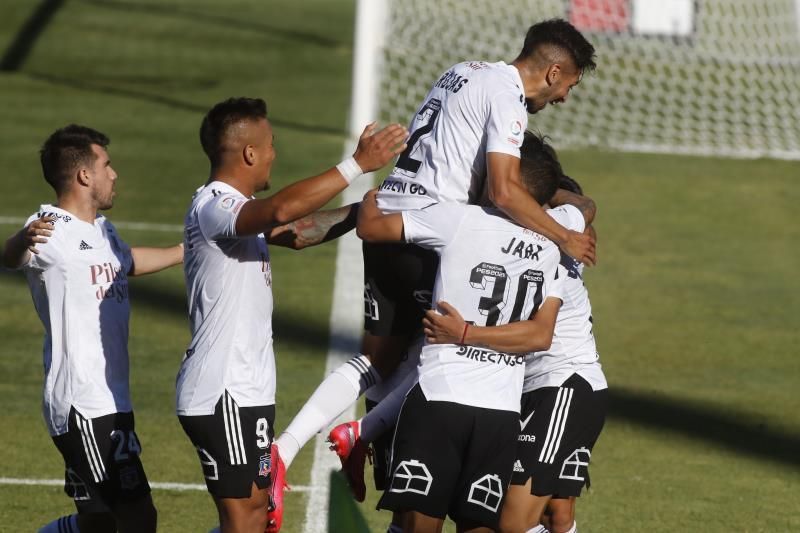 Colo Colo gana con gol de penalti en el tiempo añadido y sigue líder del fútbol en Chile