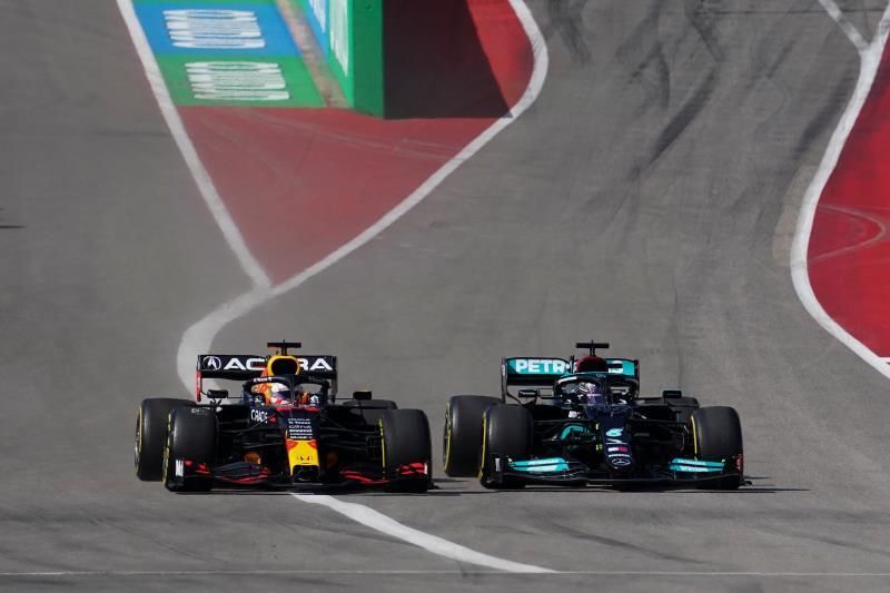 Verstappen y Hamilton trasladan la emoción a Brasil, con calificación sprint