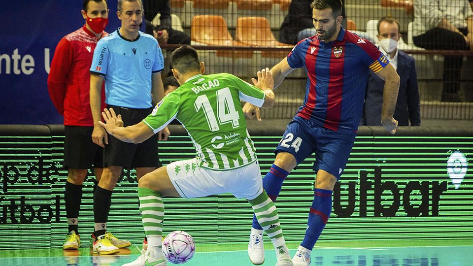 4-2: El Betis Futsal no logra levantar el vuelo en Paterna