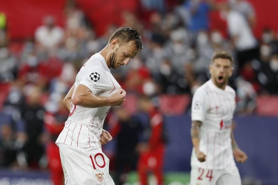 Rakitic, las "cosas increíbles" que le pasan a este Sevilla y el hambre de "hacer más historia"