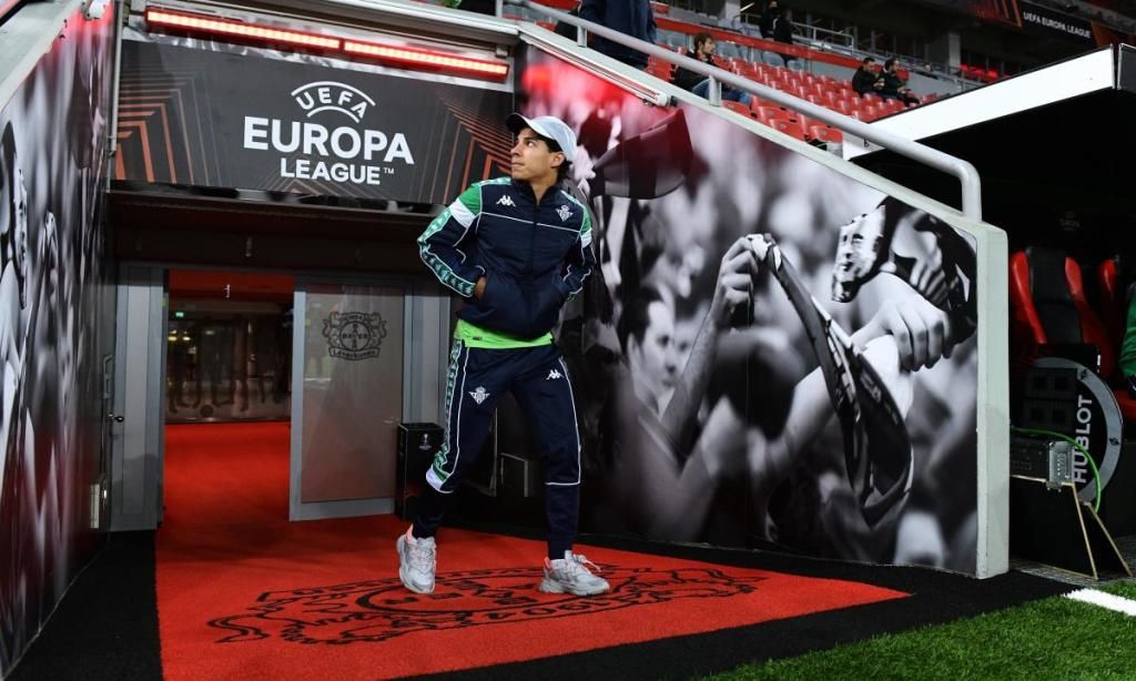 Esperando a Diego Lainez