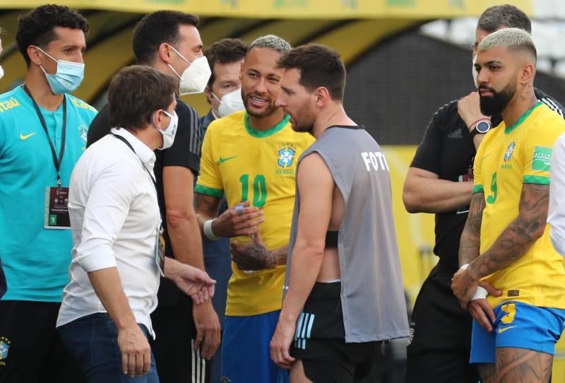Argentina con Messi busca asegurar cupo en Catar ante Brasil sin Neymar