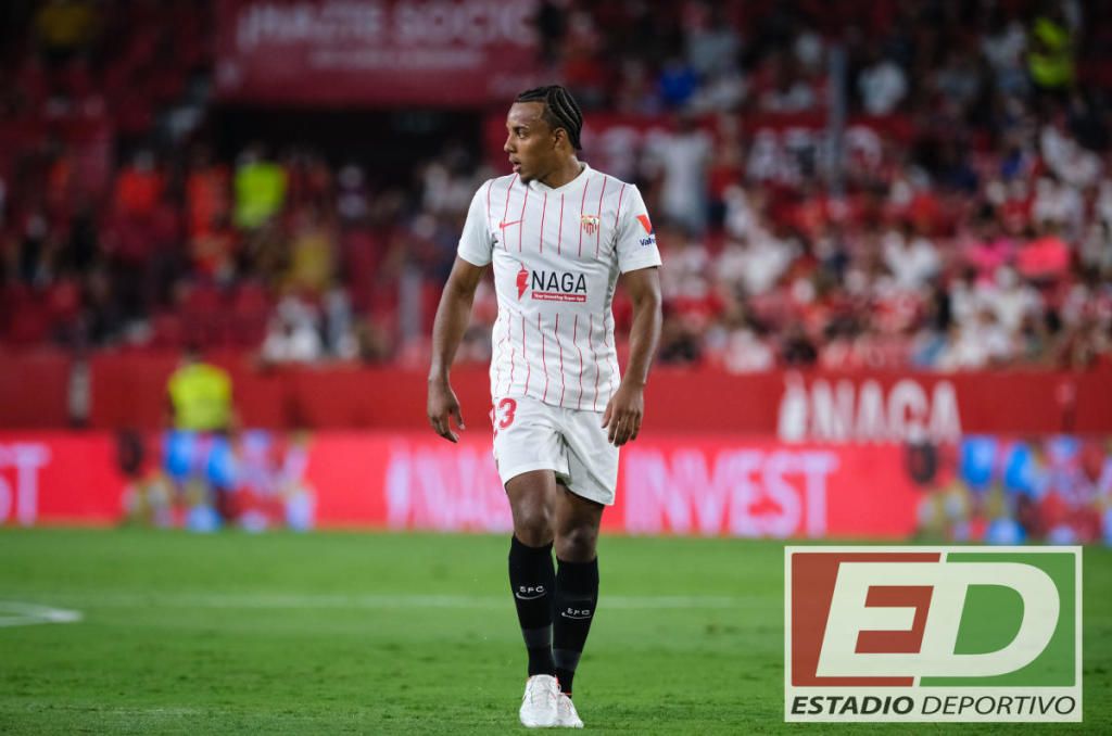 Koundé 'se olvida' del Chelsea