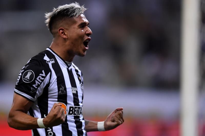 Mineiro vence a domicilio al Paranaense y sigue firme en la Liga brasileña