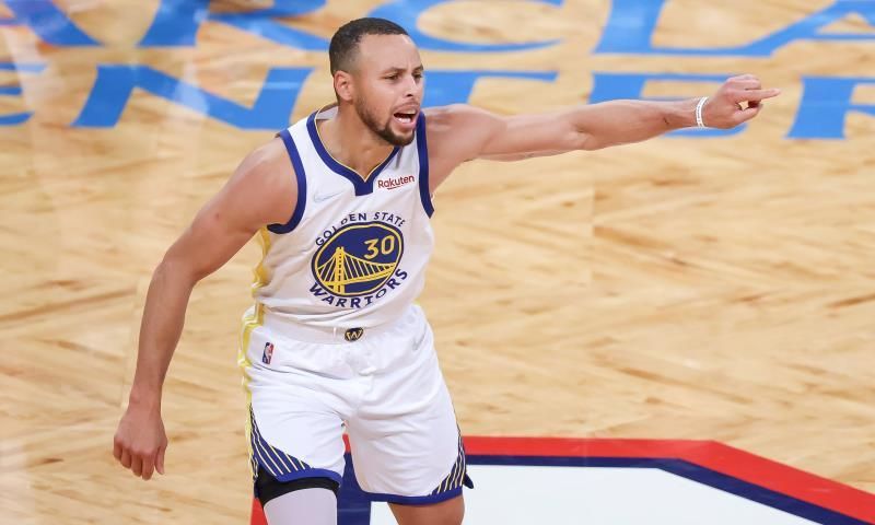 99-117. Curry anota 37 puntos y lidera el triunfo de los Warriors ante los Nets