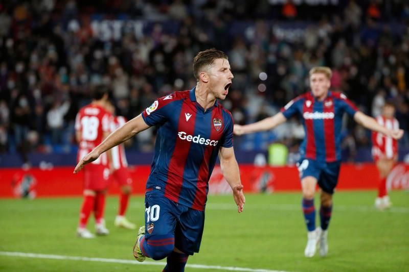 Bardhi y Roger se unen al grupo, que prepara el duelo ante el Athletic Club