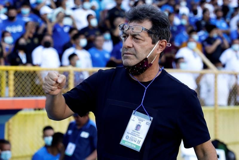 El salvadoreño Hugo Pérez podría llegar a la MLS en 2022 como entrenador