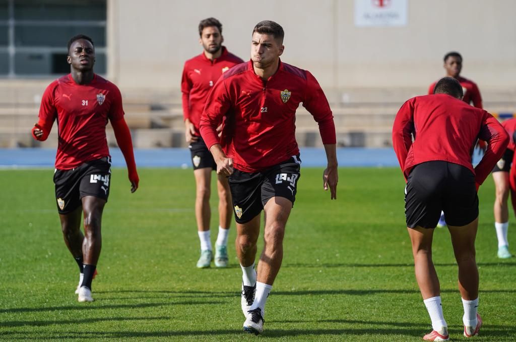 Almería-Valladolid, duelo por el ascenso directo con el Eibar pendiente