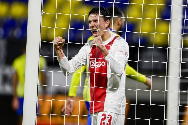 El Ajax responde al PSV y recupera el liderato