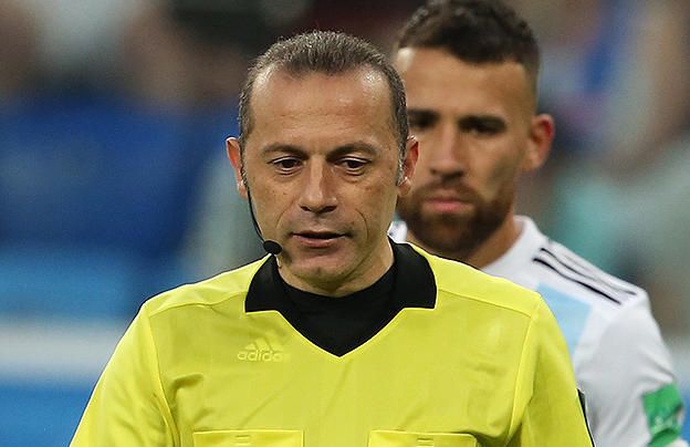 Un clásico pitará el Sevilla-Wolfsburgo; y árbitros fiables para Barça y Villarreal