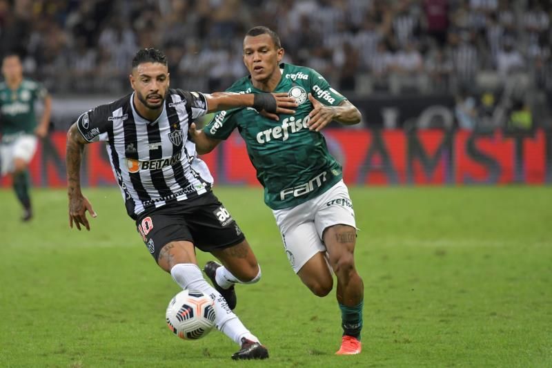Mineiro cede un empate pero mantiene amplia ventaja sobre Flamengo en Brasil