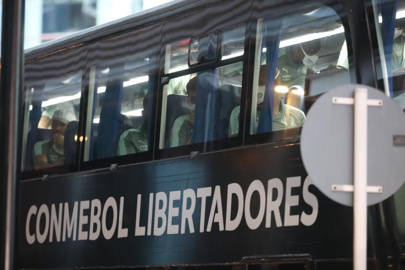 Tras su multitudinaria despedida en Brasil, Palmeiras llega a Montevideo