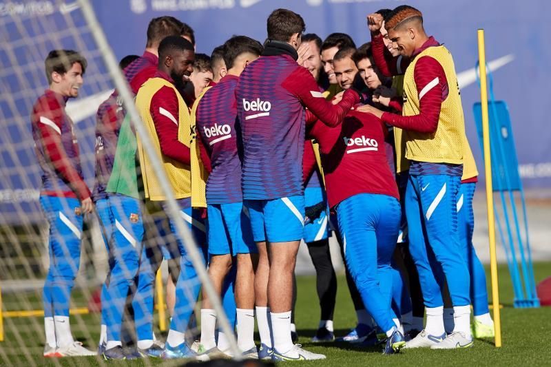 Ez Abde e Ilias Akhomach regresan a la convocatoria