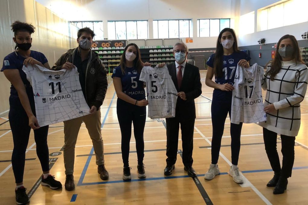 Helvetia Seguros renueva su acuerdo de patrocinio con el Club Voleibol Madrid