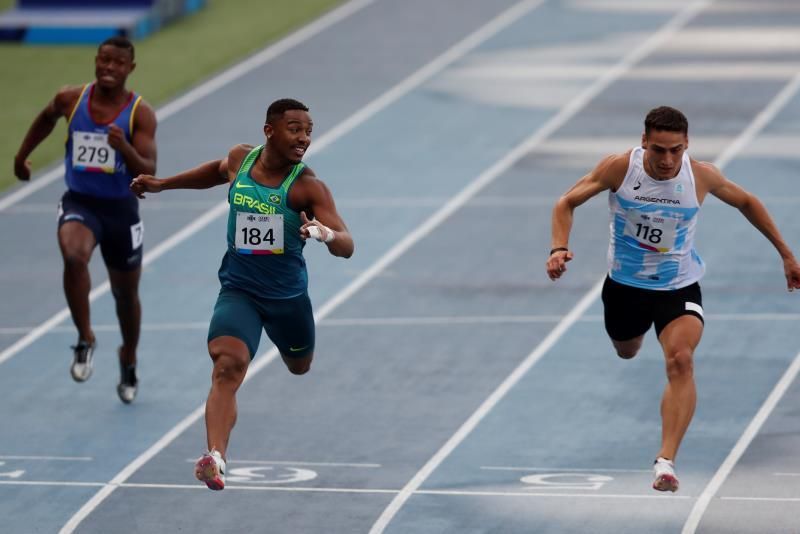 La ecuatoriana Suárez y el brasileño Barbosa, reyes de la velocidad en Cali