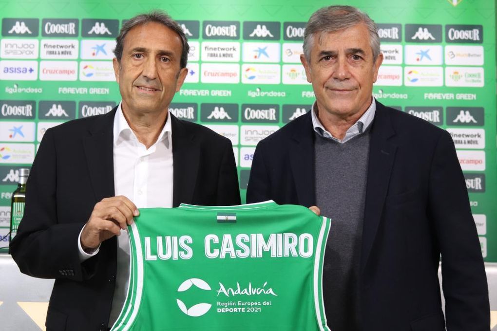 Casimiro asegura que el Betis "mira hacia adelante, no hacia atrás" y confía en "hacerlo bien" contra Unicaja