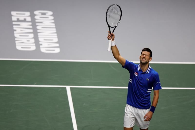 El tenis total de Djokovic neutraliza a Cilic y empata la semifinal