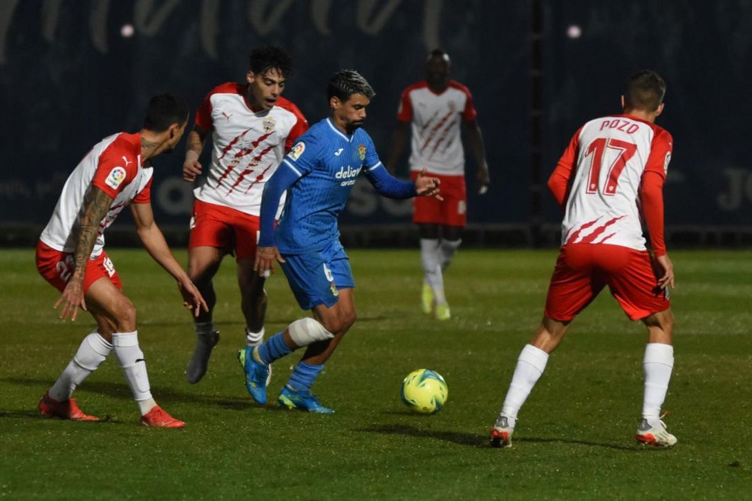 1-1: El Almería aprueba un test de esfuerzo en Fuenlabrada