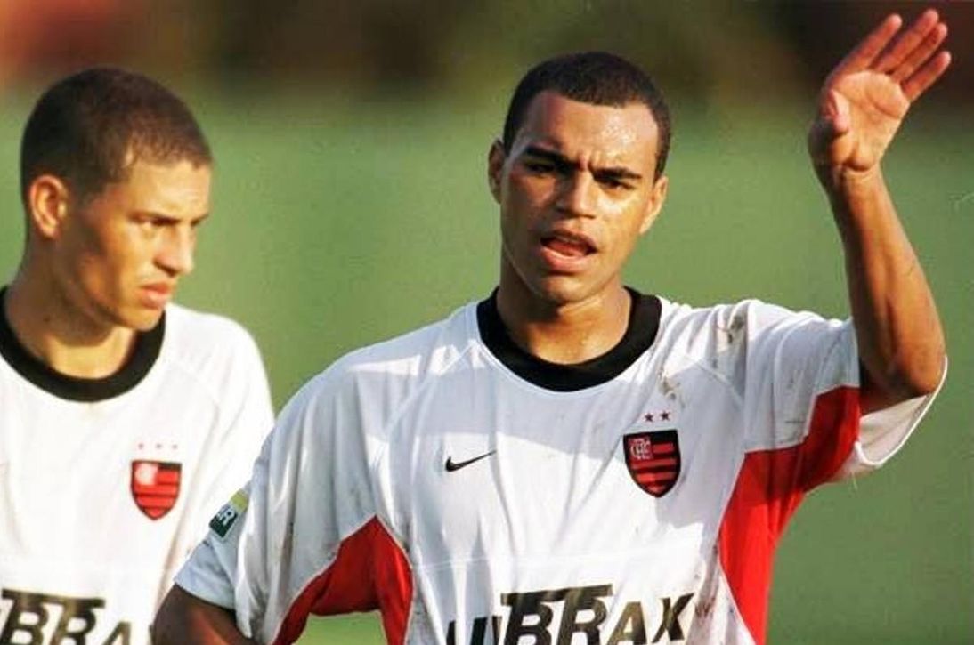 "Vine con la desgracia del Betis, estaba mal allí y me lo traje aquí"