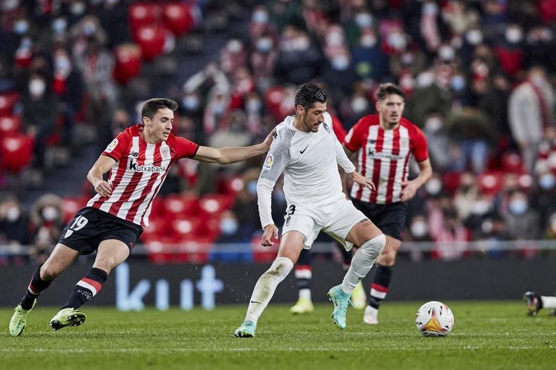 Escudero alcanza en Granada el objetivo que le empujó a salir del Sevilla