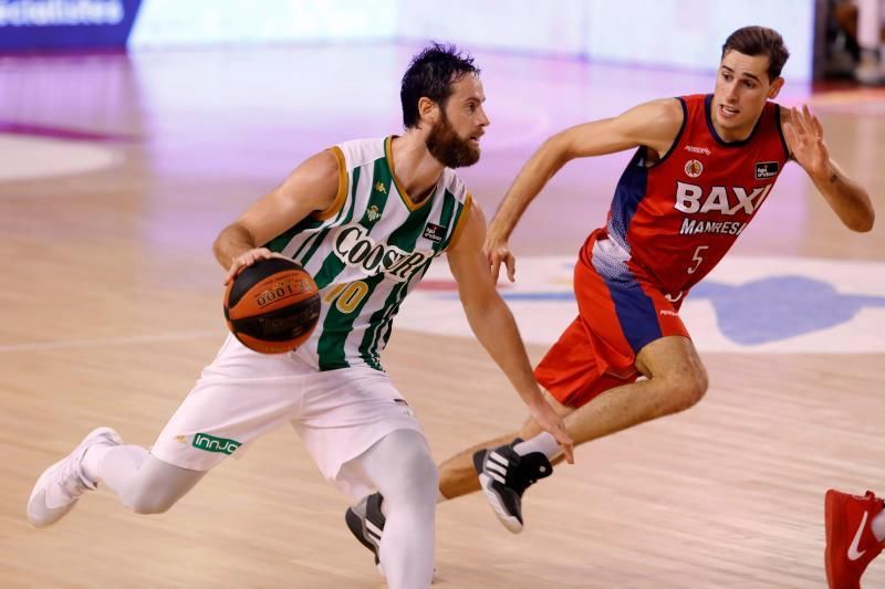 Almazán, capitán del Betis, viaja a Badalona lesionado para evitar una alineación indebida