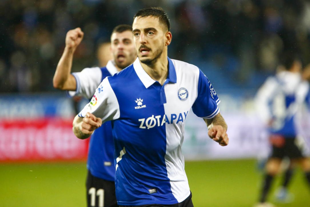 Deportivo Alavés 1-1 Getafe CF: Los goles de Ünal y Joselu, la única luz en un duelo oscuro