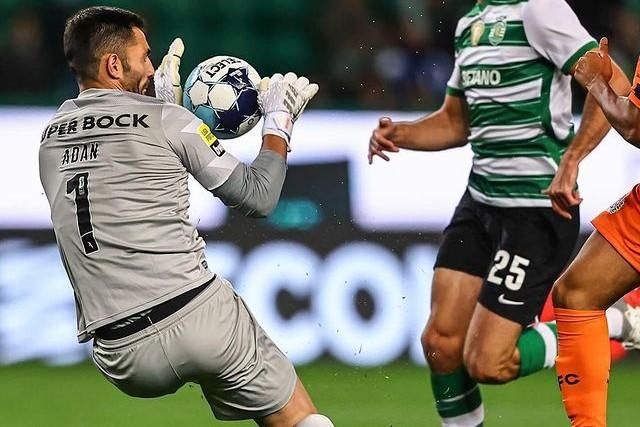Un exportero del Betis rompe todos los registros en Portugal