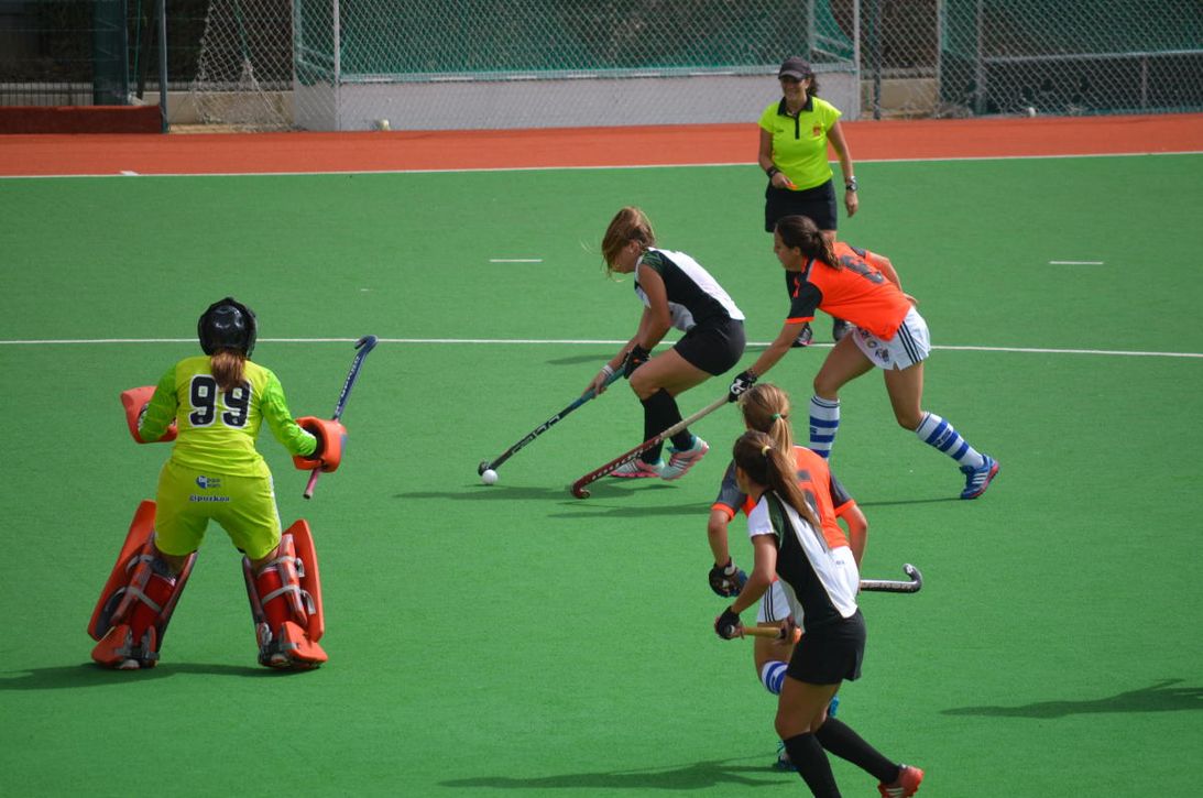 Segunda victoria consecutiva del equipo femenino de hockey de la US
