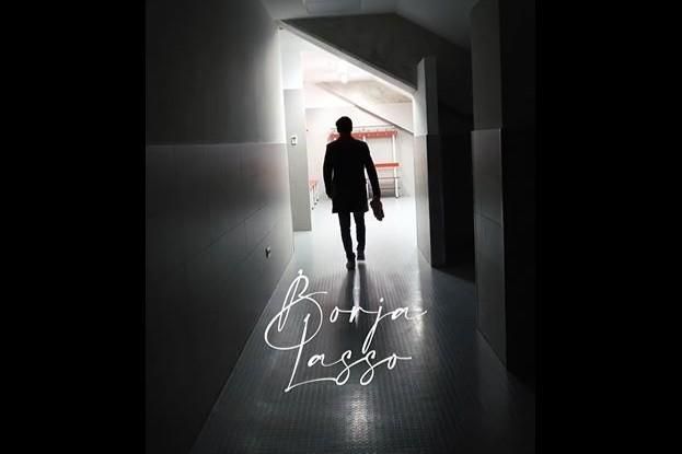 Borja Lasso dice adiós "a la profesión más bonita", feliz por haber cumplido su sueño: "Debutar con el Sevilla"