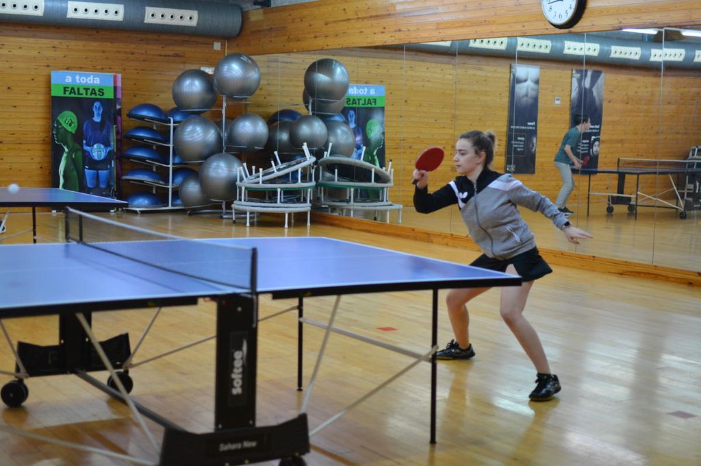 El II Torneo de Tenis de mesa del SADUS calienta motores