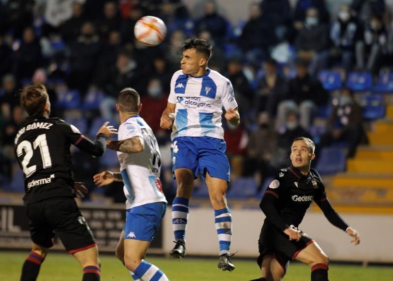 El Levante UD toca fondo