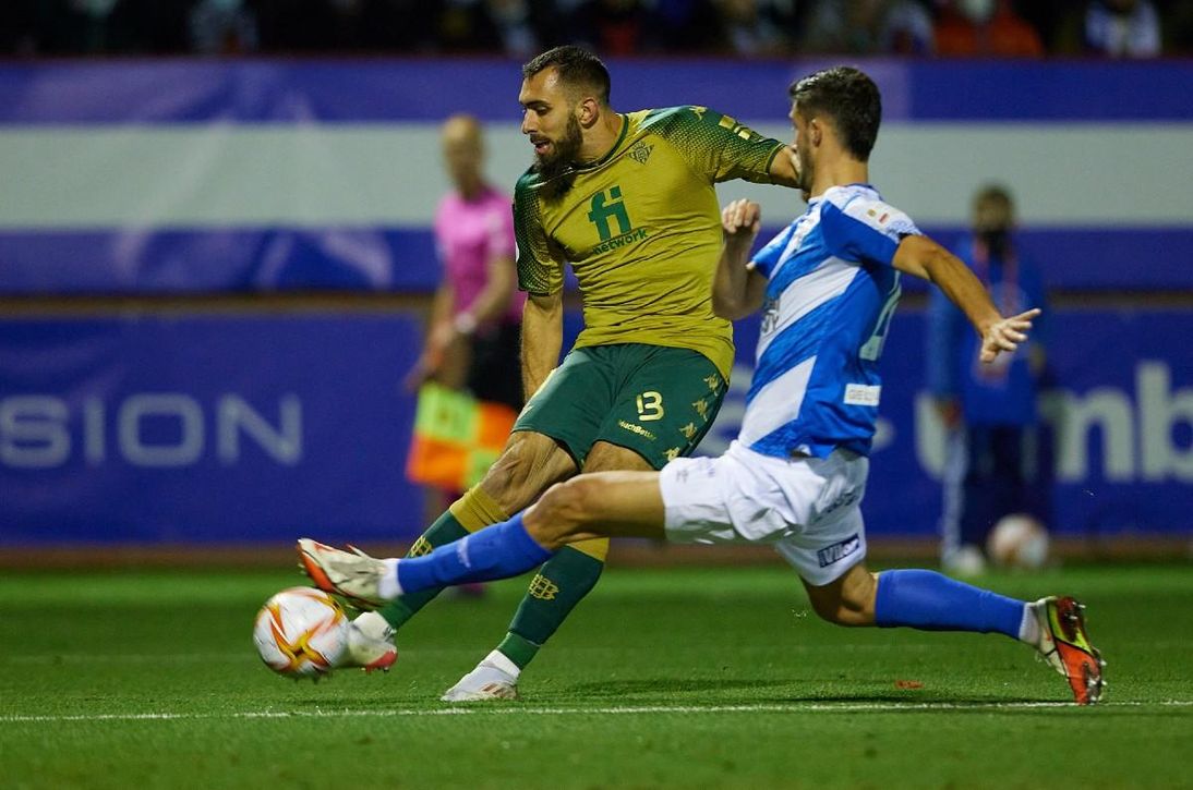 Talavera 2-4 Real Betis: Lainez levanta la mano
