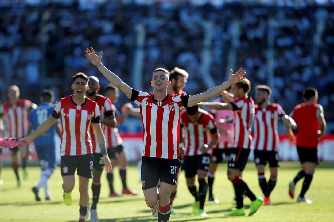 Estudiantes de La Plata lanza su propia marca de ropa: "Es un gran negocio"