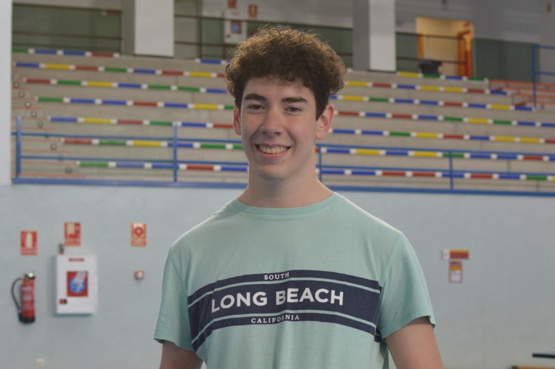Luís García se hace con el II Torneo de Tenis de mesa del SADUS