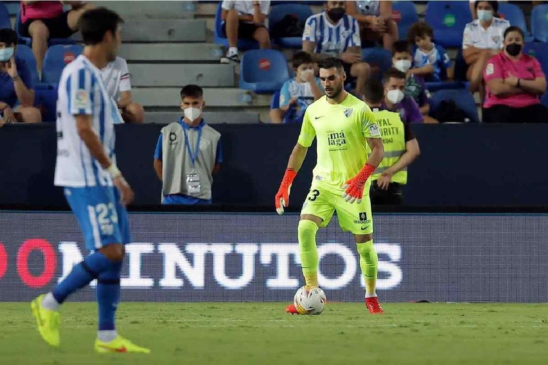 Fin al debate (si es que lo hubo) en la portería del Málaga