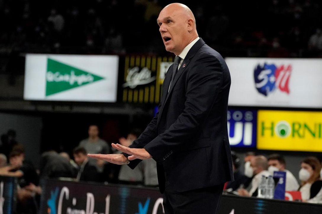 Un positivo detectado en el Baskonia obliga a retrasar el partido de este domingo contra el Real Betis