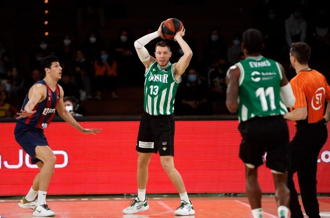 El Betis mejora, pero se hunde en el fondo de la tabla (83-87)