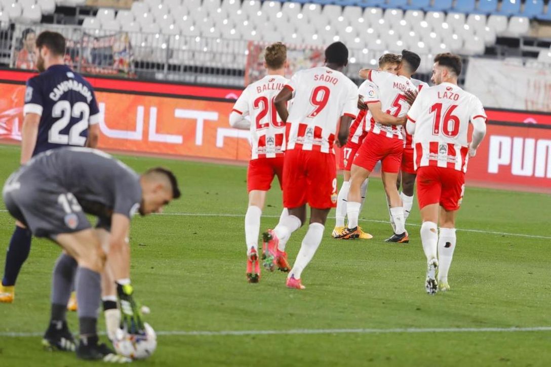El Lugo ha perdido sus tres últimos partidos con el Almería, dos en casa