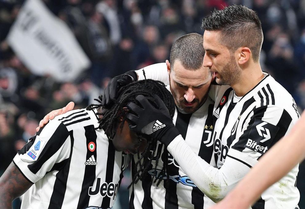 Kean y Bernardeschi colocan al Juventus a 4 puntos de la Liga de Campeones