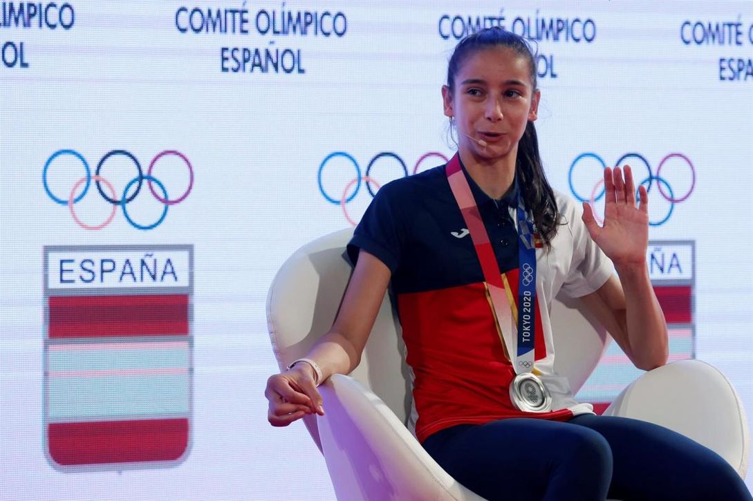 Ana Peleteiro, Cerezo, Felipe Reyes y José Antonio Diego, premios Silvestre