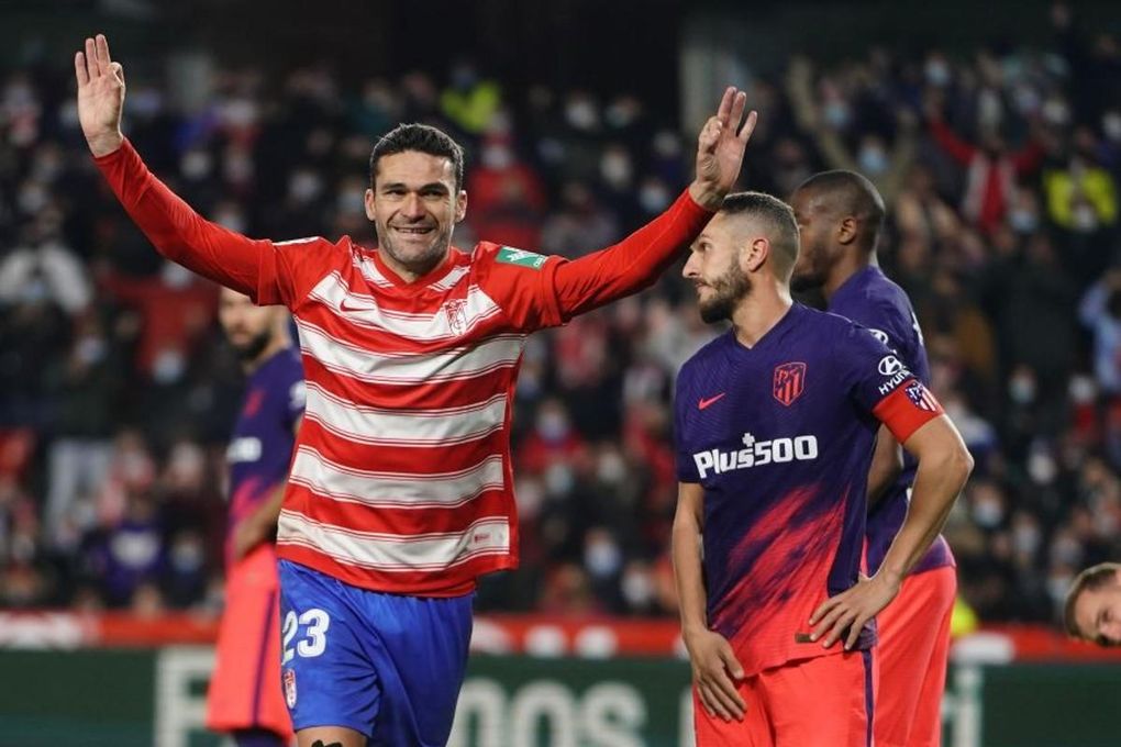 Granada 2-1 Atlético Madrid: Un Granada notable vence y Robert Moreno sonríe
