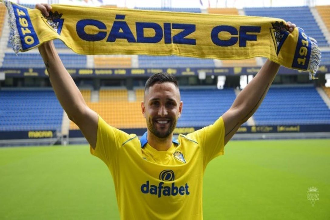 Andone saldrá del Cádiz en enero: "La cabeza no le da"