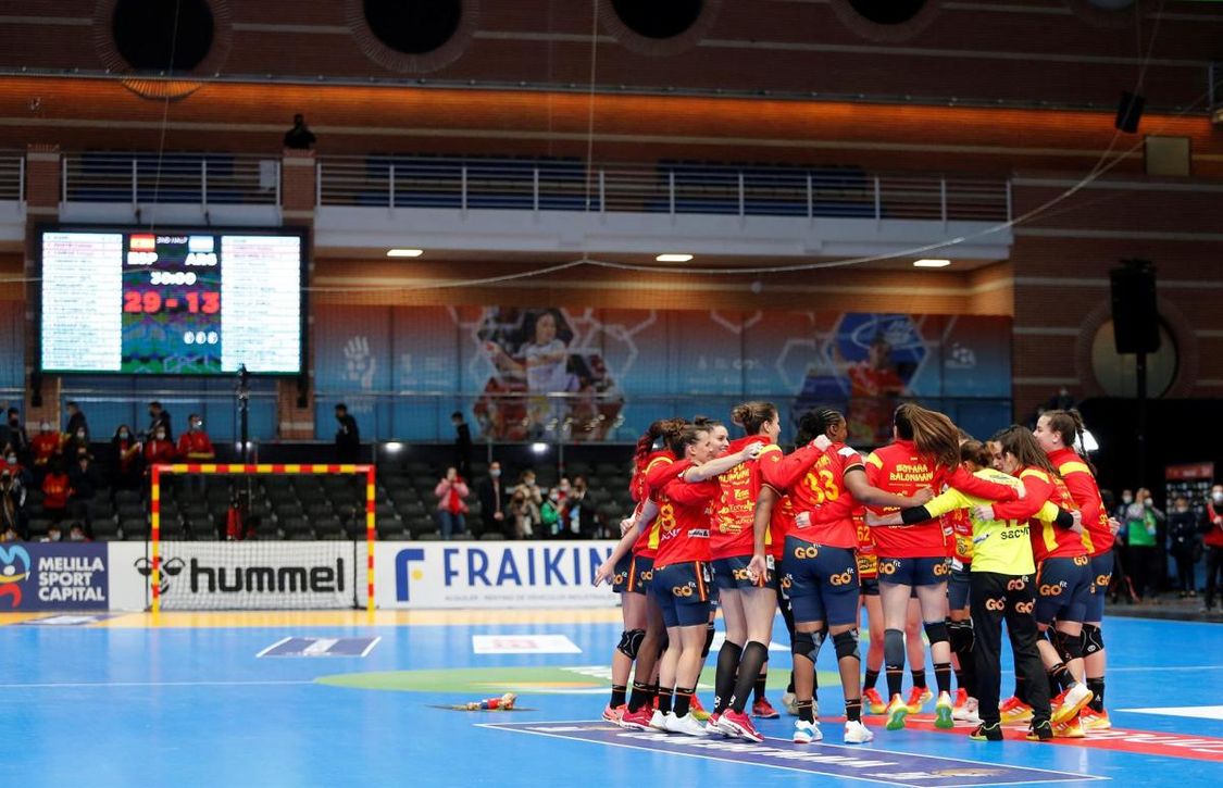 Las 'Red Sticks' cierran el año sextas; Países Bajos lidera el ránking FIH