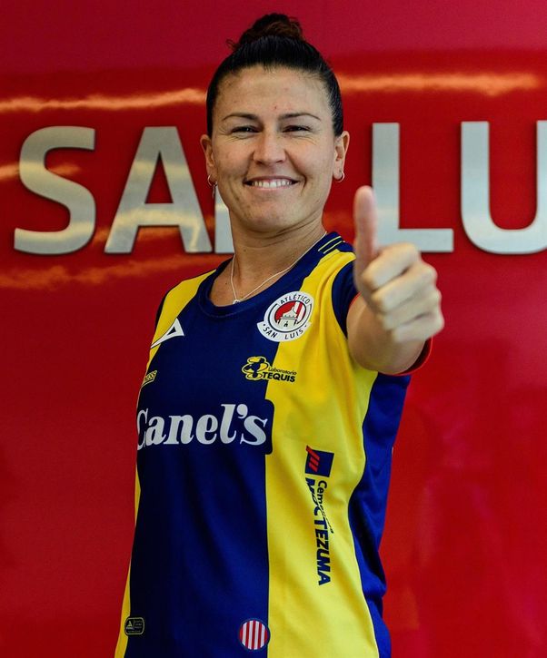 Bea Parra: "Las mujeres hemos roto el techo de cristal en el fútbol"