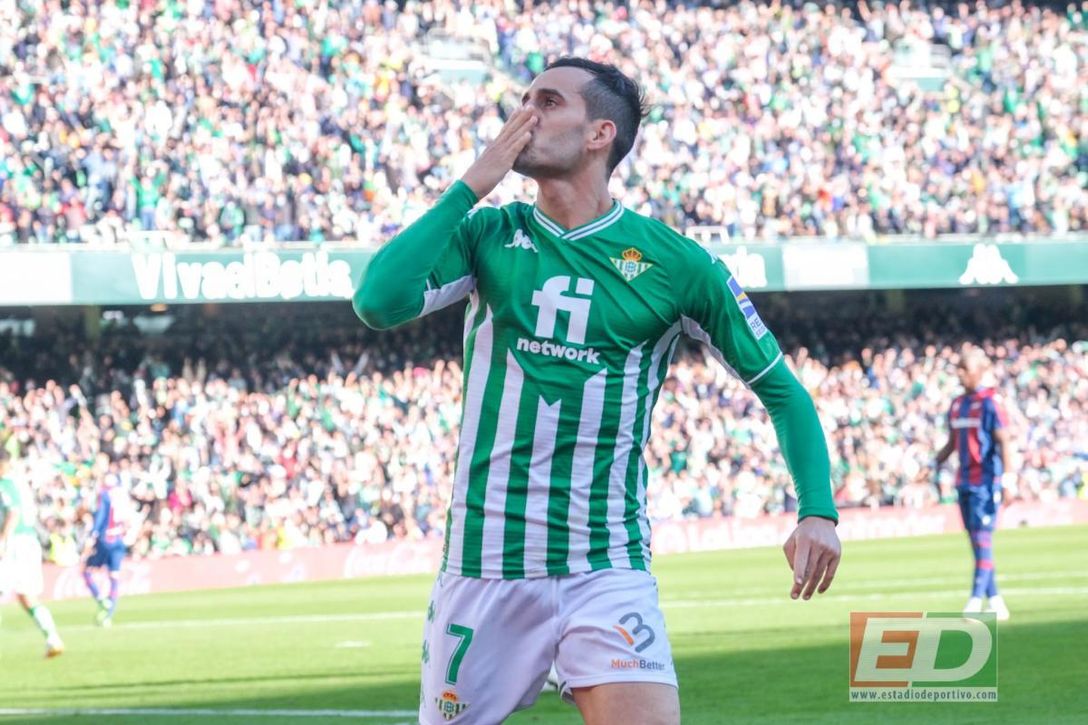 Juanmi no es ninguna moda, va a ritmo de una leyenda del Real Betis